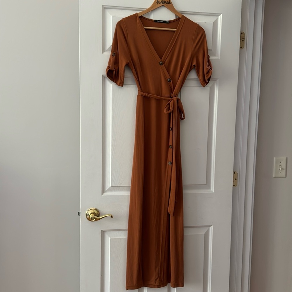 Maternity maxi dress